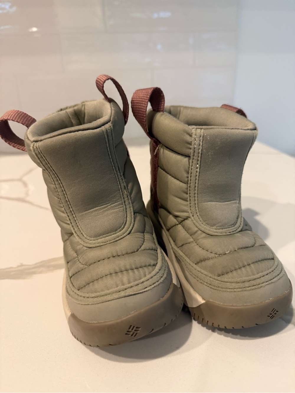Columbia Kids Olive Green Winter Boots with Mauve Pull Tabs